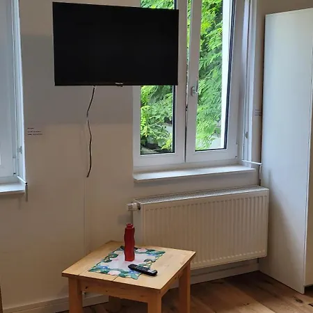 Apartman 2 Ferienwohnungen, Ganze Haushaelfte Fuer 4 Personen *
