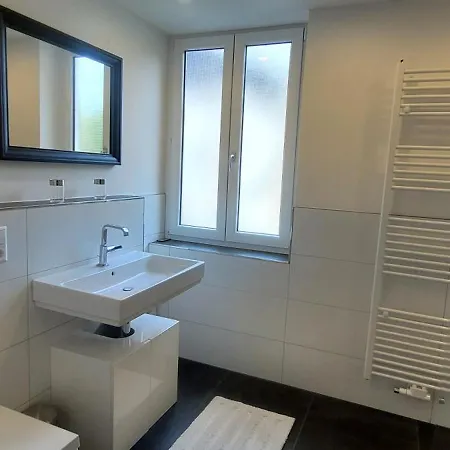 Apartman 2 Ferienwohnungen, Ganze Haushaelfte Fuer 4 Personen Boppard
